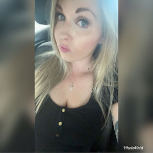 Meet your Posher, Alexandra